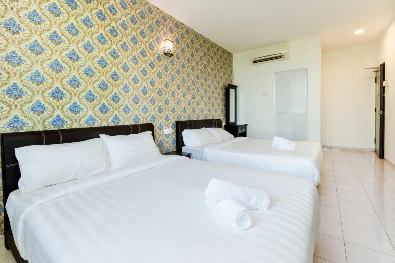 Ant Hotel Malacca Exterior photo
